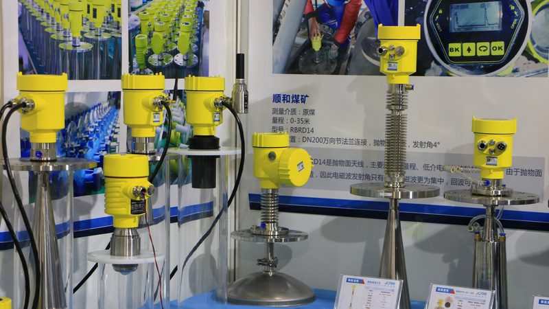 电接点压力表上下限调整全解析：关键步骤与注意事项**